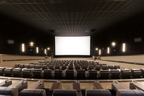 cines vallaur|Cartelera Cine Cine Yelmo Vallsur (Valladolid)